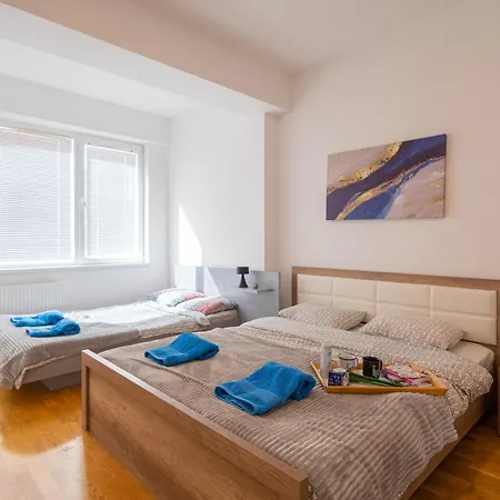 Blue High End Apts By Eluxory * Скопье