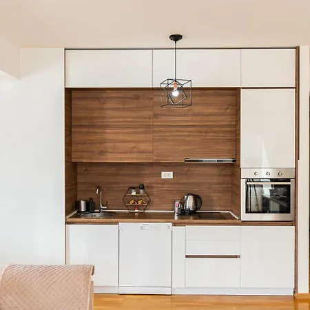 Blue High End Apts By Eluxory