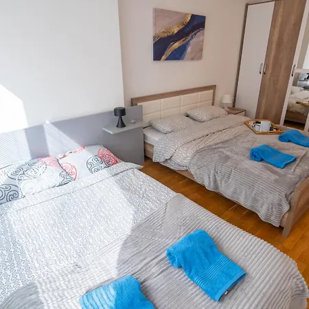 Blue High End Apts By Eluxory * Skopje