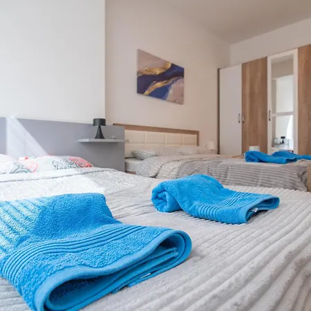 Apartment Blue High End Apts By Eluxory *