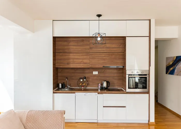 Blue High End Apts By Eluxory