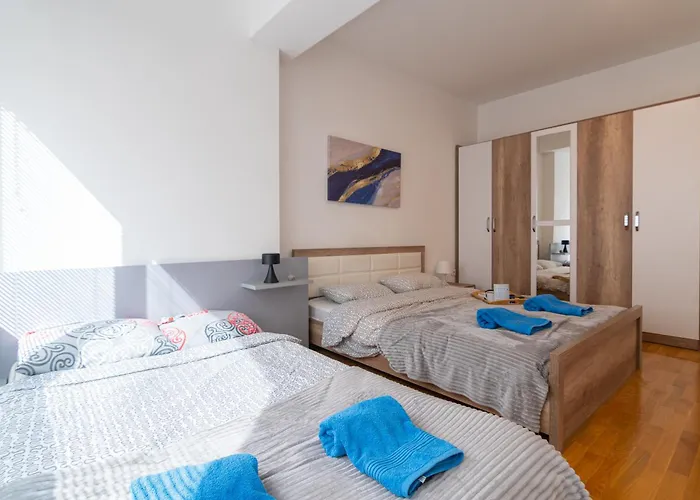 Blue High End Apts By Eluxory Apartament